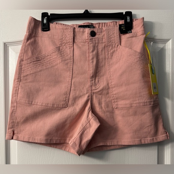 One5one Aniyah High Rise Cotton Shorts from Stitch Fix - Picture 6 of 14